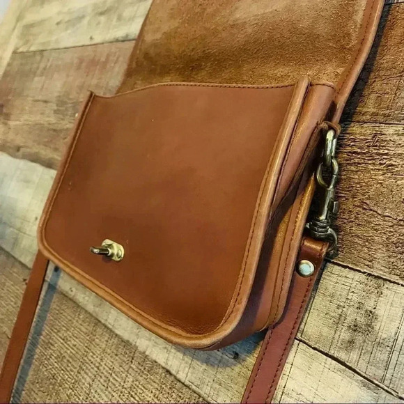 Vintage Hunter Club Genuine Leather Purse - Picture 6 of 10